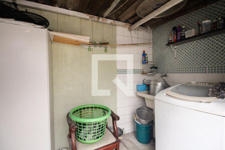 Casa à venda com 126m², 2 quartos e 1 vagaÁrea de Serviço 