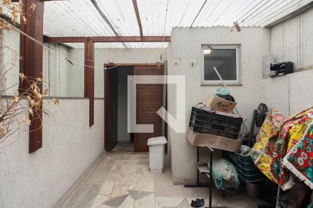 Casa à venda com 126m², 2 quartos e 1 vagaÁrea de Serviço e Quintal 