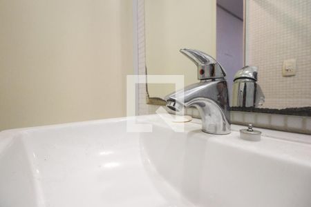 Casa à venda com 126m², 2 quartos e 1 vagaBanheiro Suíte 1