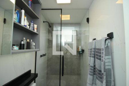 Apartamento à venda com 76m², 2 quartos e 2 vagasBanheiro 