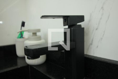 Apartamento à venda com 76m², 2 quartos e 2 vagasBanheiro 