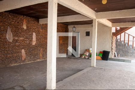 Casa à venda com 800m², 5 quartos e 6 vagasGaragem