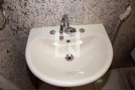 Casa à venda com 800m², 5 quartos e 6 vagasBanheiro da Suíte 1