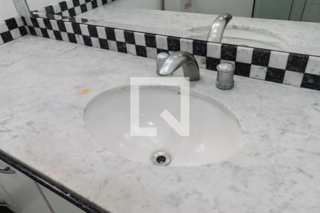 Apartamento para alugar com 240m², 3 quartos e 3 vagas Apartamento para alugar com 240m², 3 quartos e 3 vagasBanheiro da Suíte 2 Pia