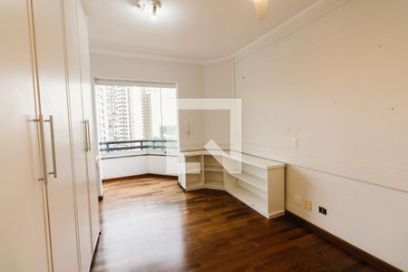 Apartamento para alugar com 240m², 3 quartos e 3 vagas Apartamento para alugar com 240m², 3 quartos e 3 vagasSuíte 2