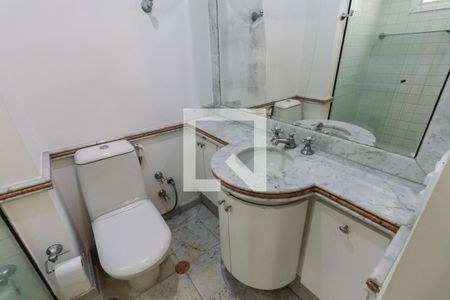 Apartamento para alugar com 240m², 3 quartos e 3 vagas Apartamento para alugar com 240m², 3 quartos e 3 vagasBanheiro da Suíte 3