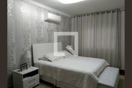 Casa à venda com 3 quartos, 240m² em Vila Sonia, São Paulo