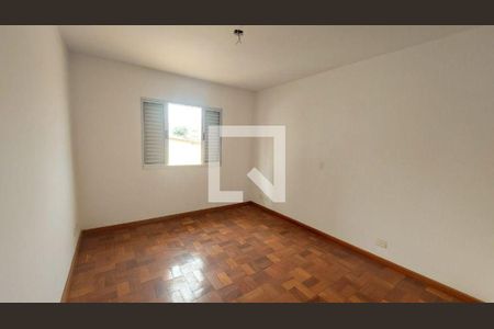 Casa à venda com 4 quartos, 180m² em Vila Sonia, São Paulo