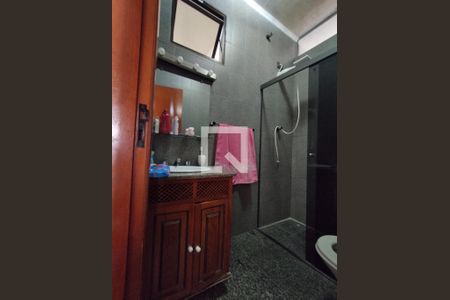 Casa à venda com 285m², 3 quartos e 8 vagasBanheiro - torneira