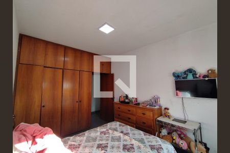 Casa à venda com 285m², 3 quartos e 8 vagasQuarto 2