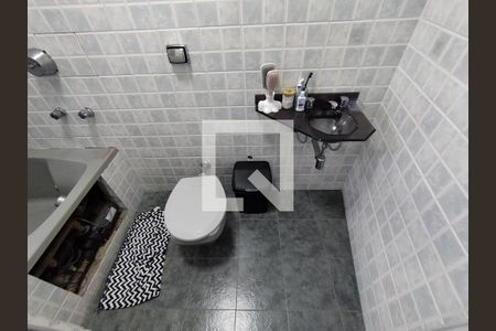 Casa à venda com 285m², 3 quartos e 8 vagasBanheiro - torneira/Suíte