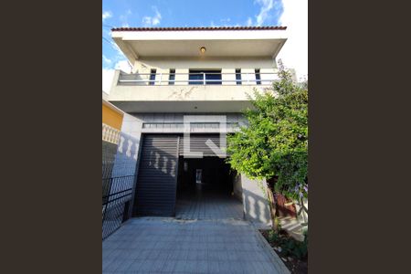 Fachada de casa à venda com 3 quartos, 285m² em Vila Brasílio Machado, São Paulo