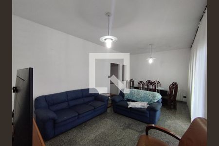 Casa à venda com 285m², 3 quartos e 8 vagasSala