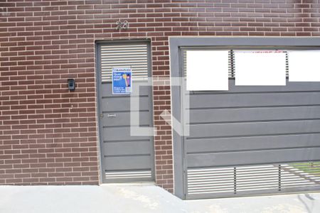 Apartamento à venda com 60m², 2 quartos e 1 vaga Apartamento à venda com 60m², 2 quartos e 1 vagaFachada