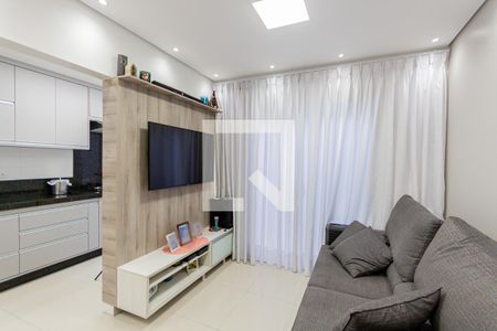 Sala de apartamento à venda com 3 quartos, 70m² em Vila Curuçá, Santo André