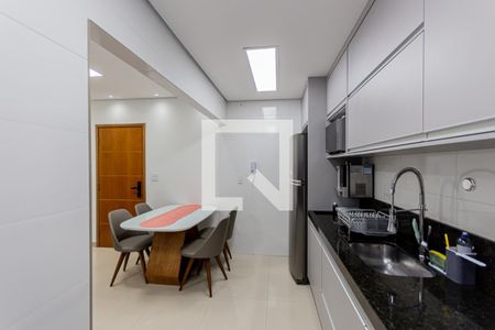 Apartamento à venda com 70m², 3 quartos e 2 vagasCozinha