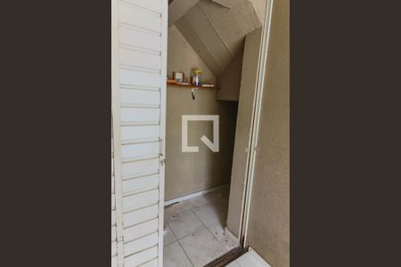Armário Garagem de casa para alugar com 2 quartos, 110m² em Jardim das Vertentes, São Paulo