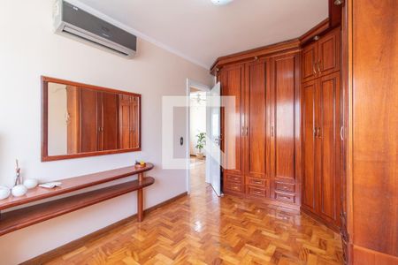 Quarto 1 de apartamento para alugar com 2 quartos, 80m² em Cidade Baixa, Porto Alegre