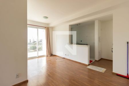 Apartamento para alugar com 74m², 3 quartos e 1 vaga Apartamento para alugar com 74m², 3 quartos e 1 vagaSala