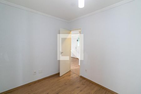 Quarto 1 de apartamento para alugar com 2 quartos, 45m² em Vila Carmosina, São Paulo
