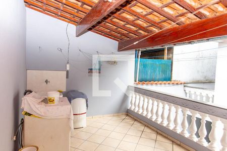 Casa à venda com 200m², 3 quartos e 2 vagas Casa à venda com 200m², 3 quartos e 2 vagasÁrea de Serviço