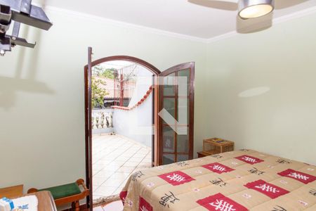 Casa à venda com 200m², 3 quartos e 2 vagas Casa à venda com 200m², 3 quartos e 2 vagasQuarto Suíte