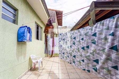 Casa à venda com 240m², 3 quartos e 4 vagasÁrea de Serviço e Espaço Churrasco