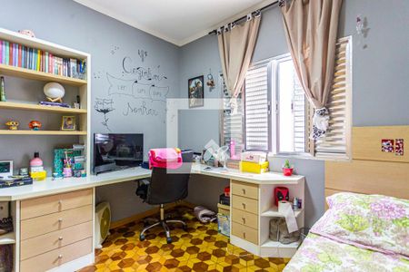 Casa à venda com 240m², 3 quartos e 4 vagasQuarto 2