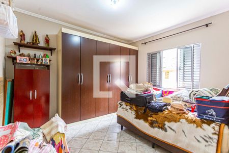 Casa à venda com 240m², 3 quartos e 4 vagasEdicula - Quarto