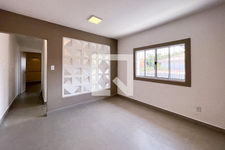 Casa à venda com 150m², 3 quartos e 1 vagaSala Íntima