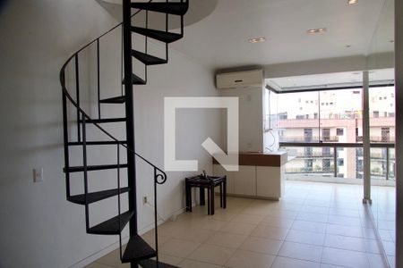 Sala de apartamento para alugar com 3 quartos, 195m² em Barra da Tijuca, Rio de Janeiro