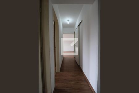 Apartamento à venda com 69m², 2 quartos e 1 vagaCorredor