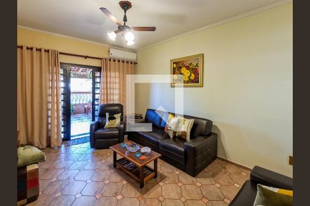 Sala de casa à venda com 4 quartos, 400m² em Vila União(zona Norte), São Paulo