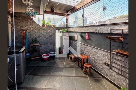 Casa à venda com 400m², 4 quartos e 8 vagasÁrea de Serviço