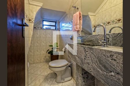 Casa à venda com 400m², 4 quartos e 8 vagasBanheiro 1