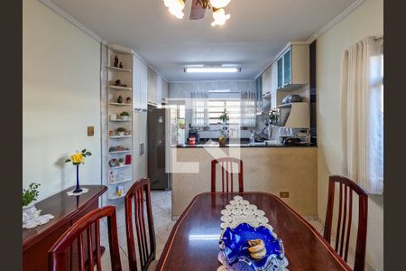 Casa à venda com 400m², 4 quartos e 8 vagasCopa