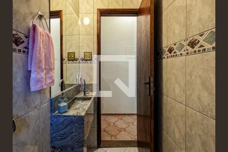 Casa à venda com 400m², 4 quartos e 8 vagasBanheiro 1