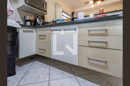 Casa à venda com 400m², 4 quartos e 8 vagasCozinha