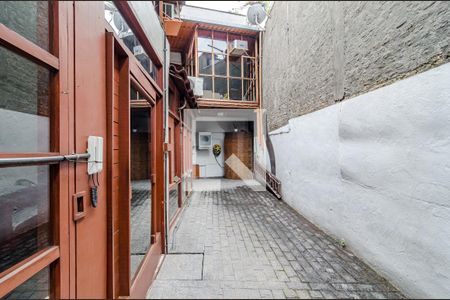 Casa para alugar com 110m², 2 quartos e 1 vaga Casa para alugar com 110m², 2 quartos e 1 vagaFachada