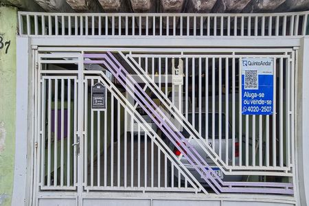 Casa à venda com 500m², 4 quartos e 4 vagasFachada com Plaquinha