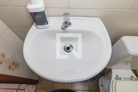 Casa à venda com 500m², 4 quartos e 4 vagasBanheiro de Serviço