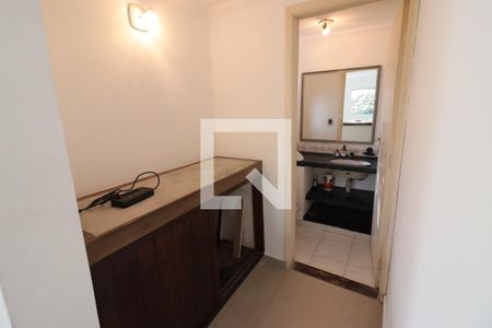Lavabo 1 de casa para alugar com 5 quartos, 451m² em Adalgisa, Osasco