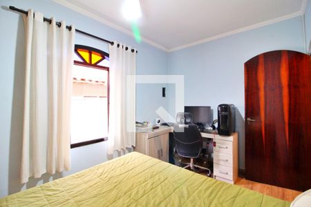 Casa à venda com 220m², 3 quartos e 4 vagasQuarto 3