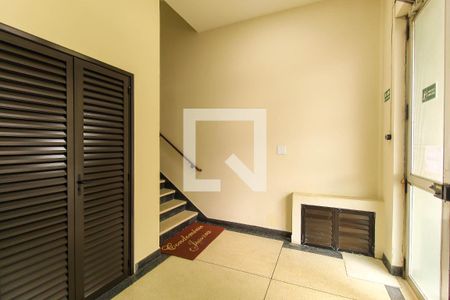 Apartamento à venda com 156m², 4 quartos e 2 vagasHall