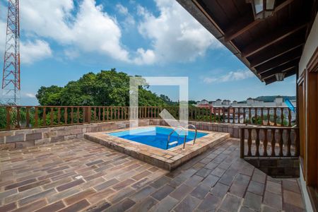 Casa à venda com 574m², 4 quartos e 3 vagas Casa à venda com 574m², 4 quartos e 3 vagasCobertura