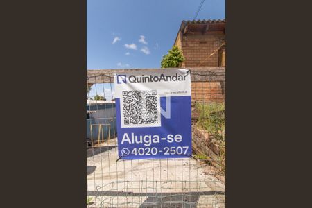Casa para alugar com 80m², 2 quartos e 2 vagasFachada