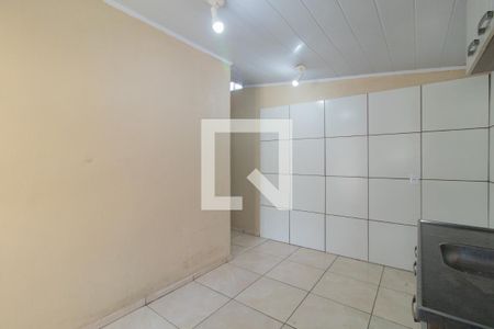 Casa para alugar com 80m², 2 quartos e 2 vagasCozinha e Área de Serviço
