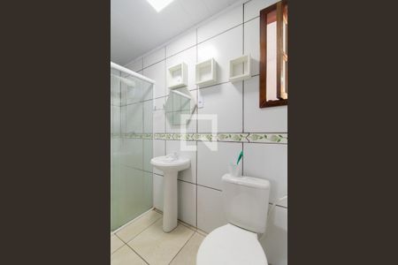 Casa para alugar com 80m², 2 quartos e 2 vagasBanheiro