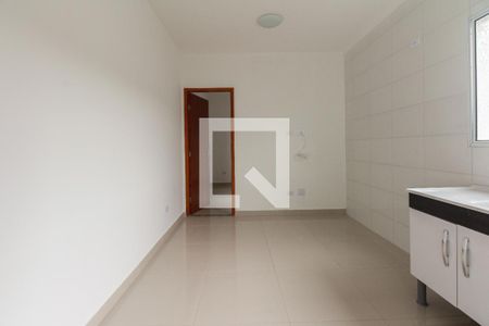Sala e Cozinha  de apartamento para alugar com 2 quartos, 44m² em Vila Esperança, São Paulo
