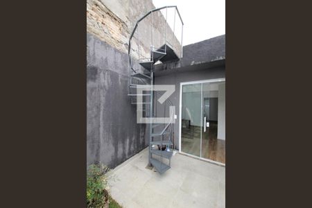 Casa à venda com 125m², 2 quartos e 4 vagasEntrada